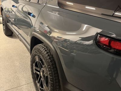 2025 Rivian R1S Adventure