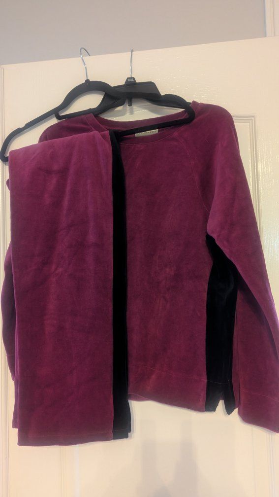 Women's Velour Lounge Set