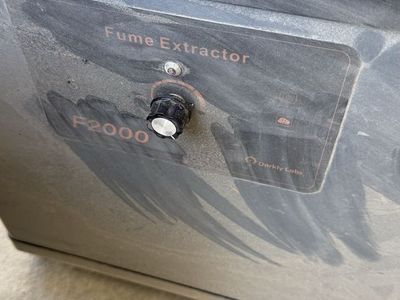 2x fume extractors