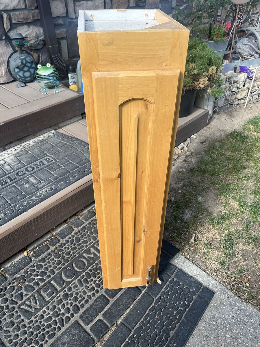 Light Wood Kitchen Wall Cabinet with Single Arch Panel Door - Used