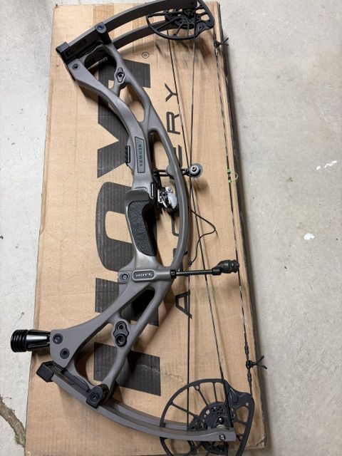 Hoyt RX8