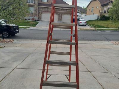 8 FT Fiberglass A FRAME Ladder