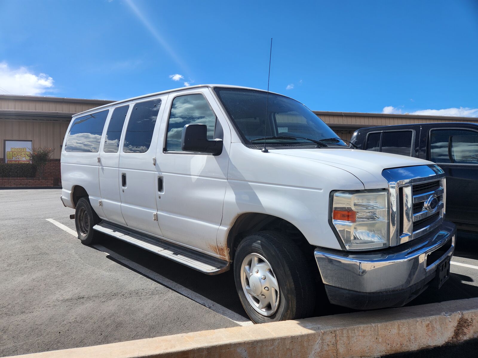 2010 FORD E E-350 SD