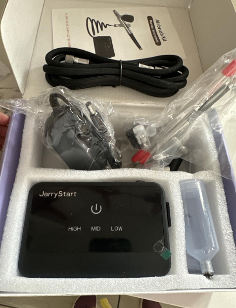 New in box Airbrush Kit with Air Compressor