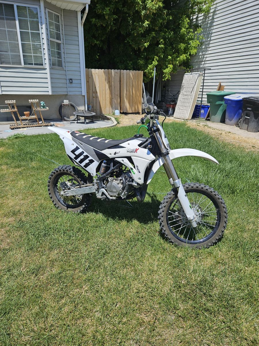2014 KX 85