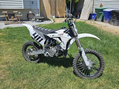 2014 KX 85