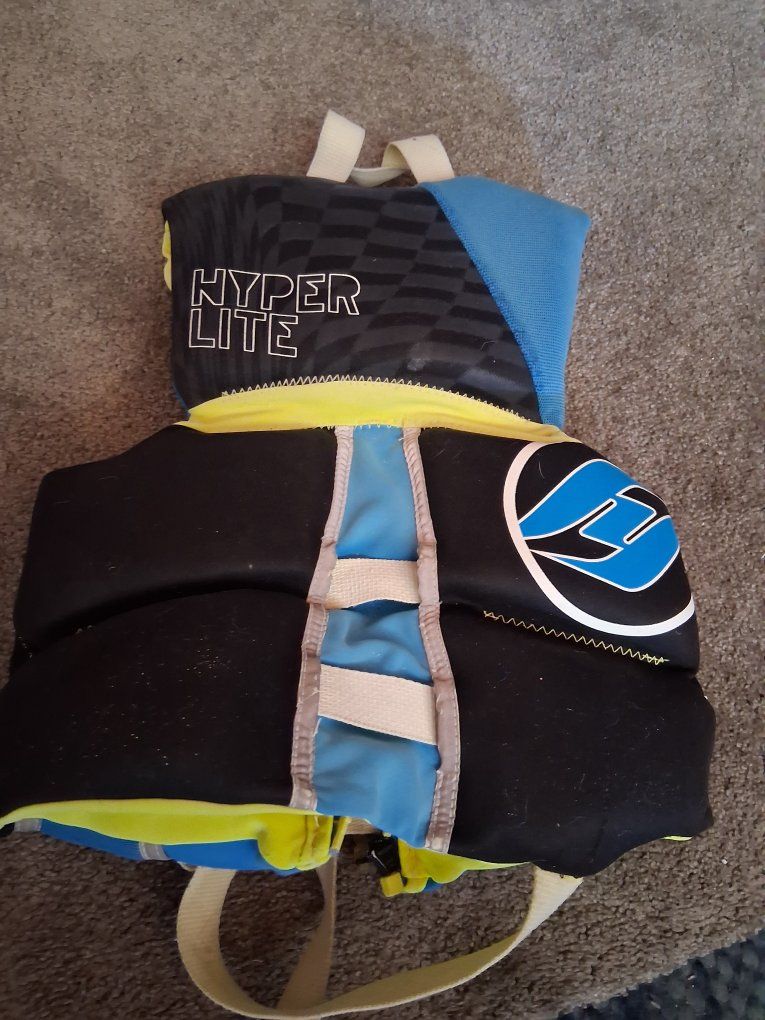 HyberLite 30 to 50lb Childs Life Jacket Good!