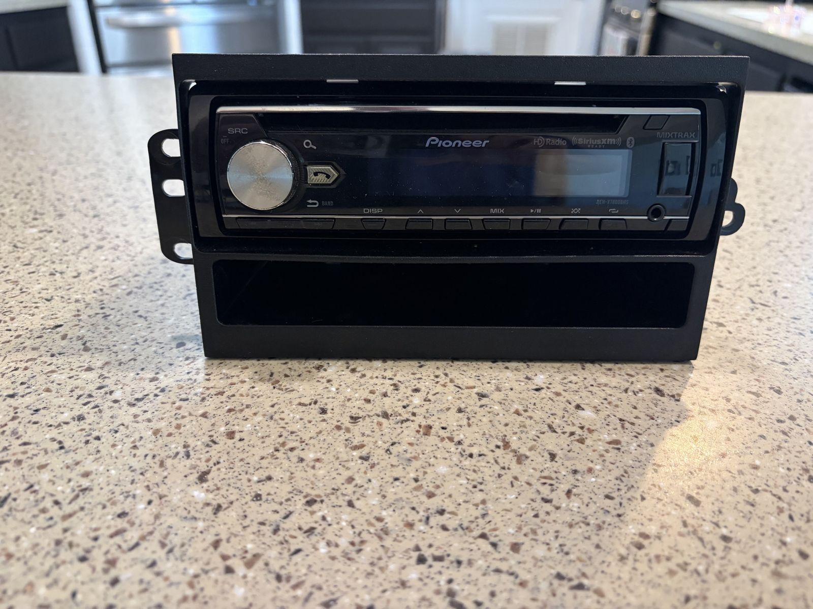 Pioneer stereo for 2006 Chevy Colorado
