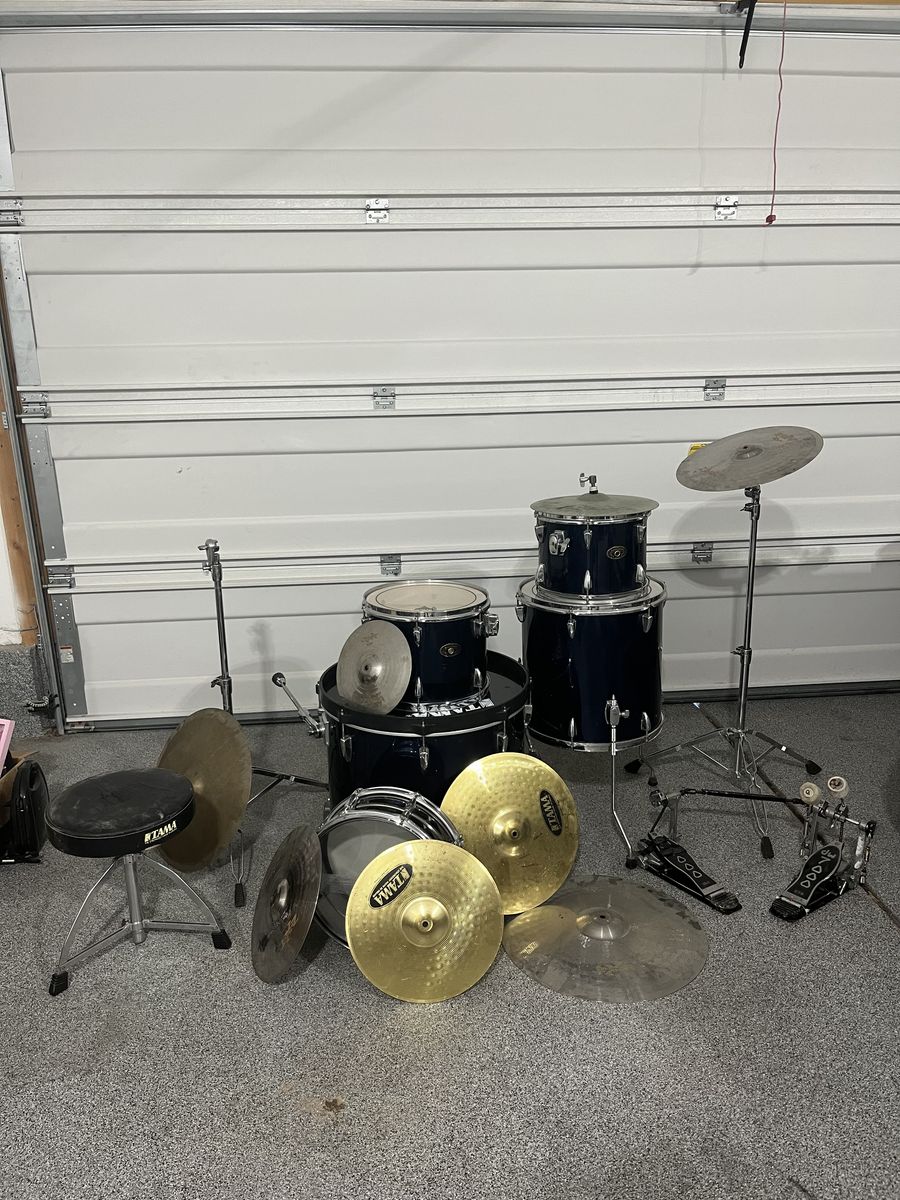 Tama Drum Set w/ Cymbals, Double Pedal & Hardware - $1,000
