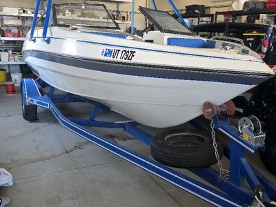 1990 Glastron Sierra 195 Bowrider Ski / Wakeboard Boat with Blue Tower and Trailer