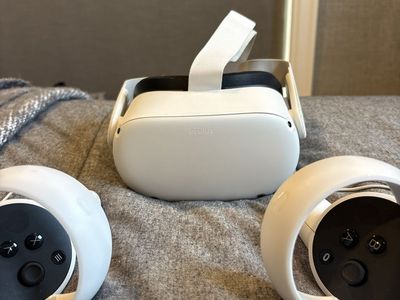 Meta Quest 2 (Oculus Quest 2) VR Headset and Controllers - White