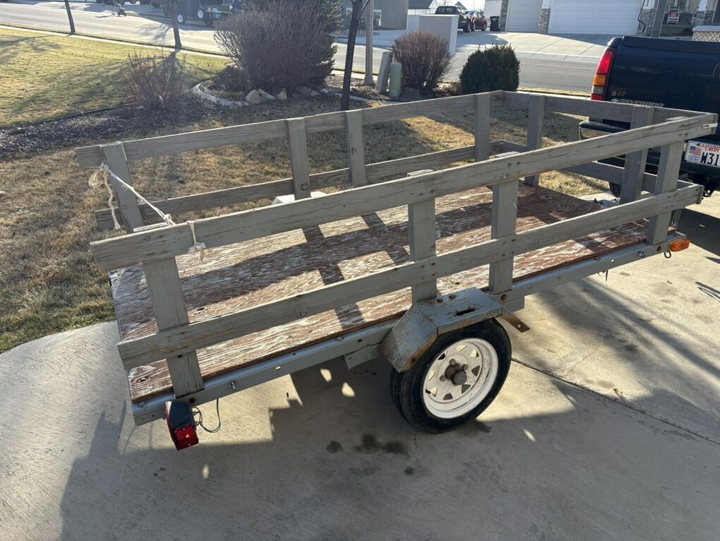 Utility trailer