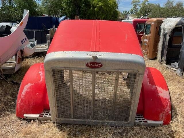 Peterbilt 357 Hood