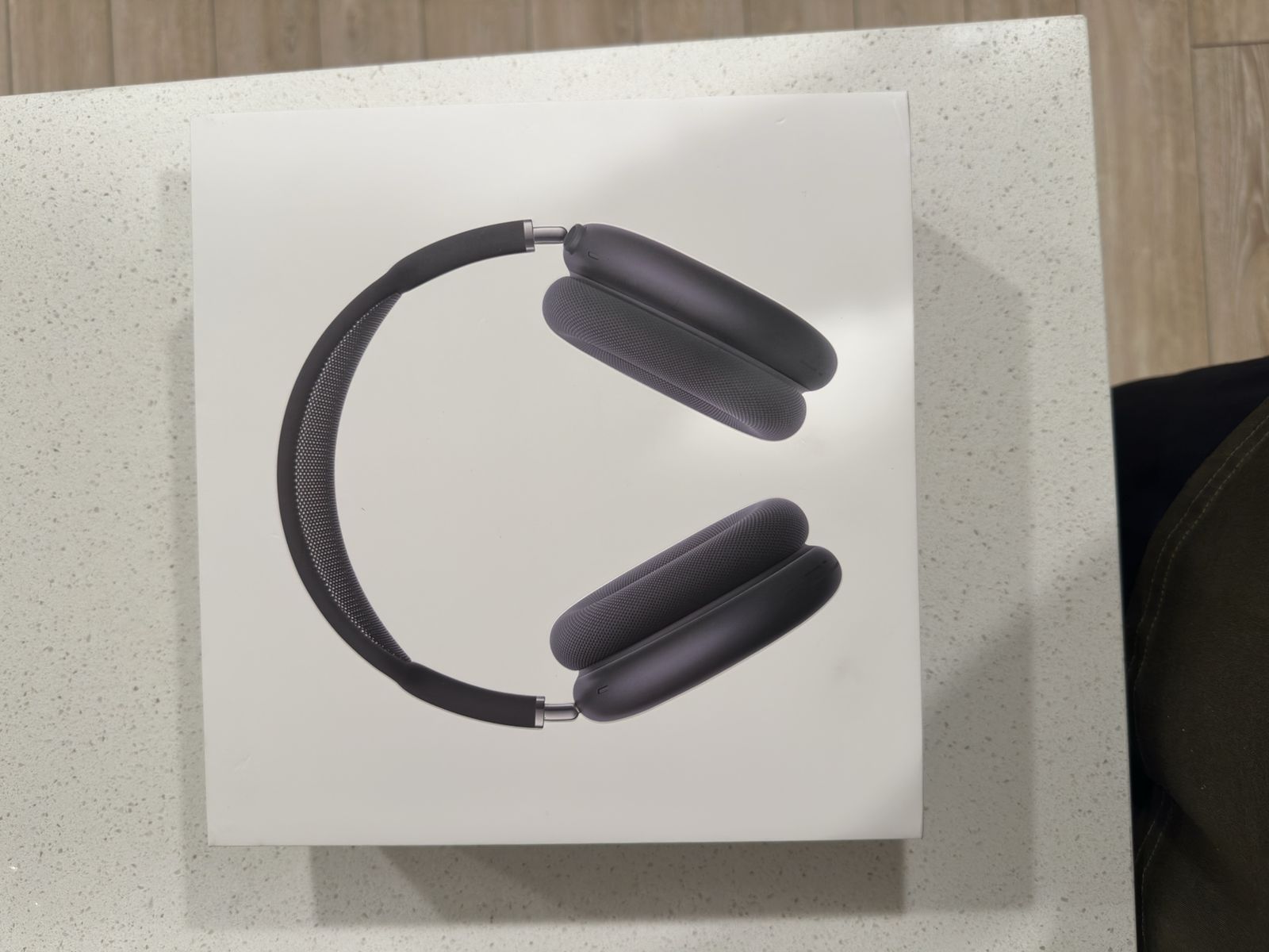 Apple AirPods Max Wireless Over-Ear Headphones Space Gray - New Sealed