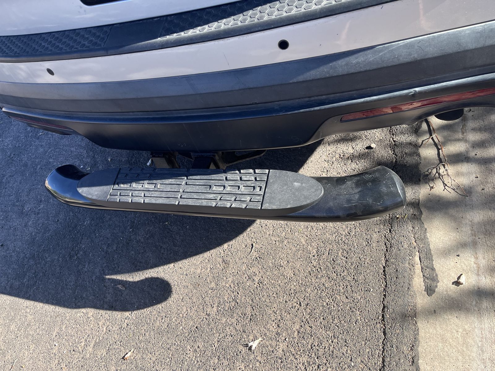 3" Round Tube Rear Step For SUV 2" Receiver