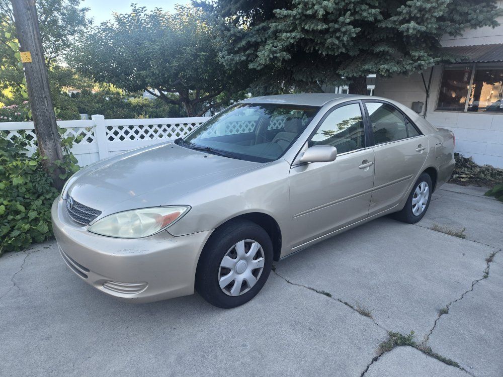 2004 Toyota Camry LE