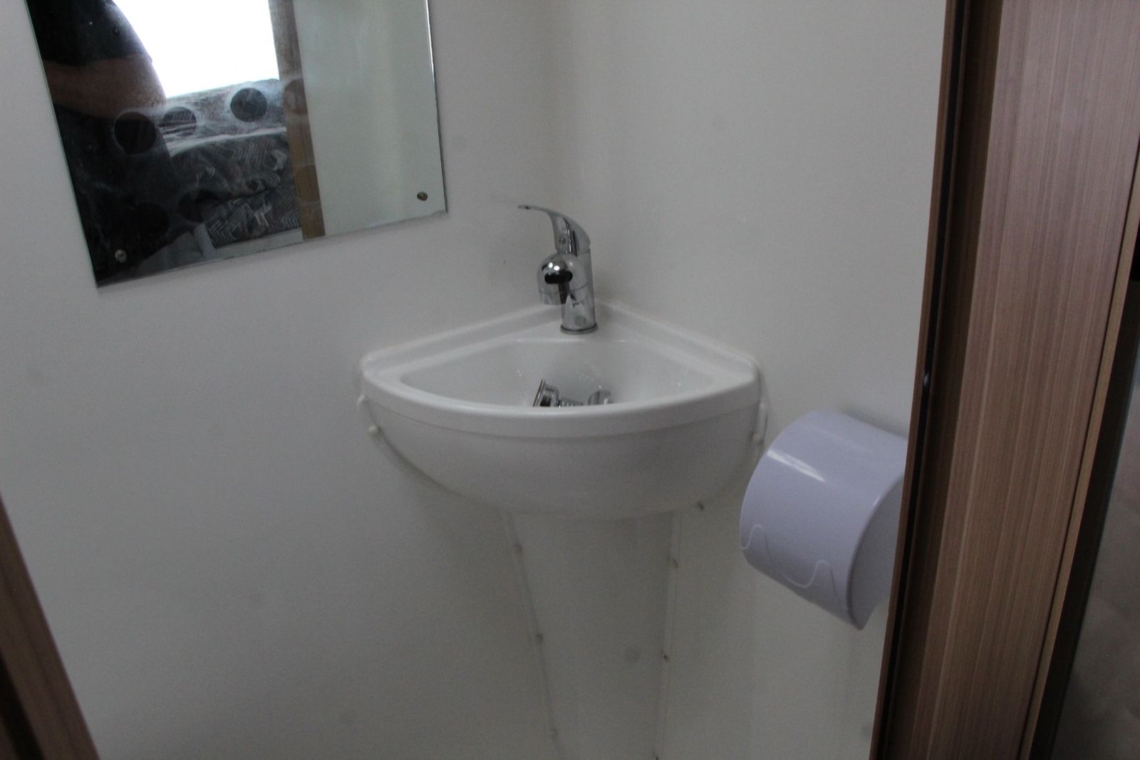 Main image 13