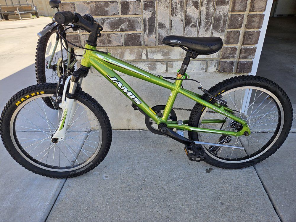 20 Inch Jamis Kids Mountain Bike