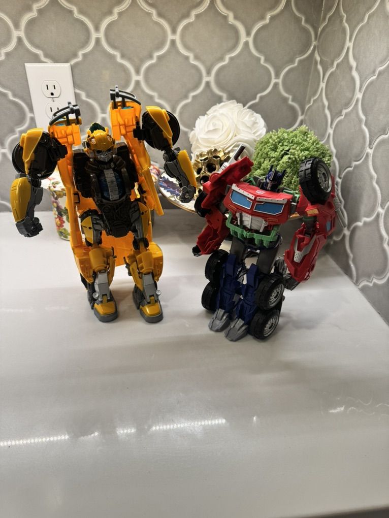 Transformers Bumblebee/Optimus Prime