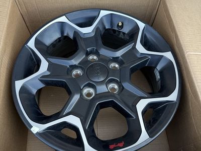 Set of 5 OEM 17-Inch Wheels for Jeep Wrangler and Gladiator