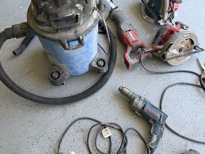 Power Tool Bundle: Vacmaster Wet/Dry Vac, Bauer Circular Saws & Reciprocating Saw, Bosch Drill