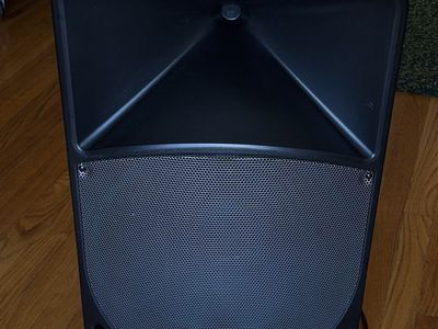 Behringer Eurolive B115D PA Speaker