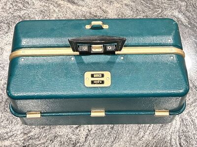 Vintage UMCO Tackle Box