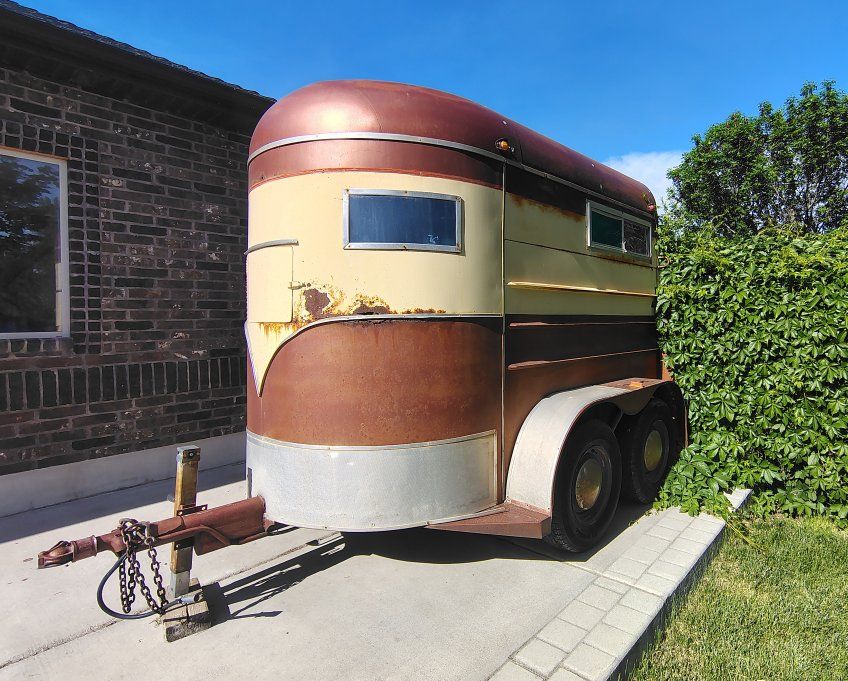 2 Horse trailer - Hale