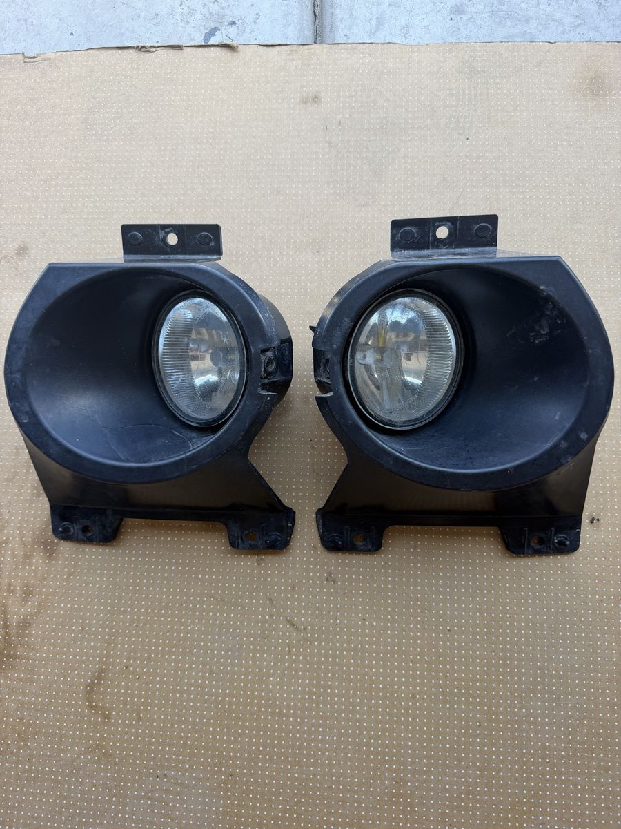  200912014 f150 Used OEM Fog Lights with Bezels - Pair