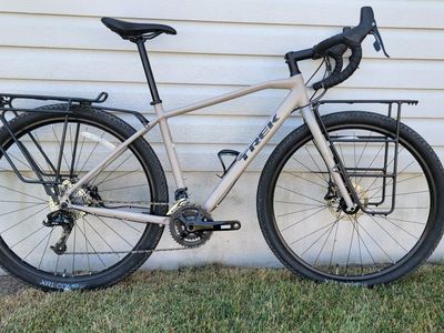 Trek 920 Touring Bike 54CM Aluminum Frame SRAM 10spd Mech Hydro Brakes 29er Front/Rear Pannier