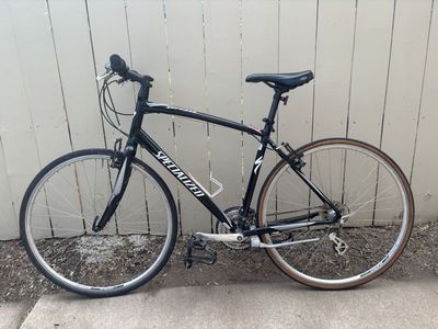 2009 Specialized Sirrus Bicycle (Large)