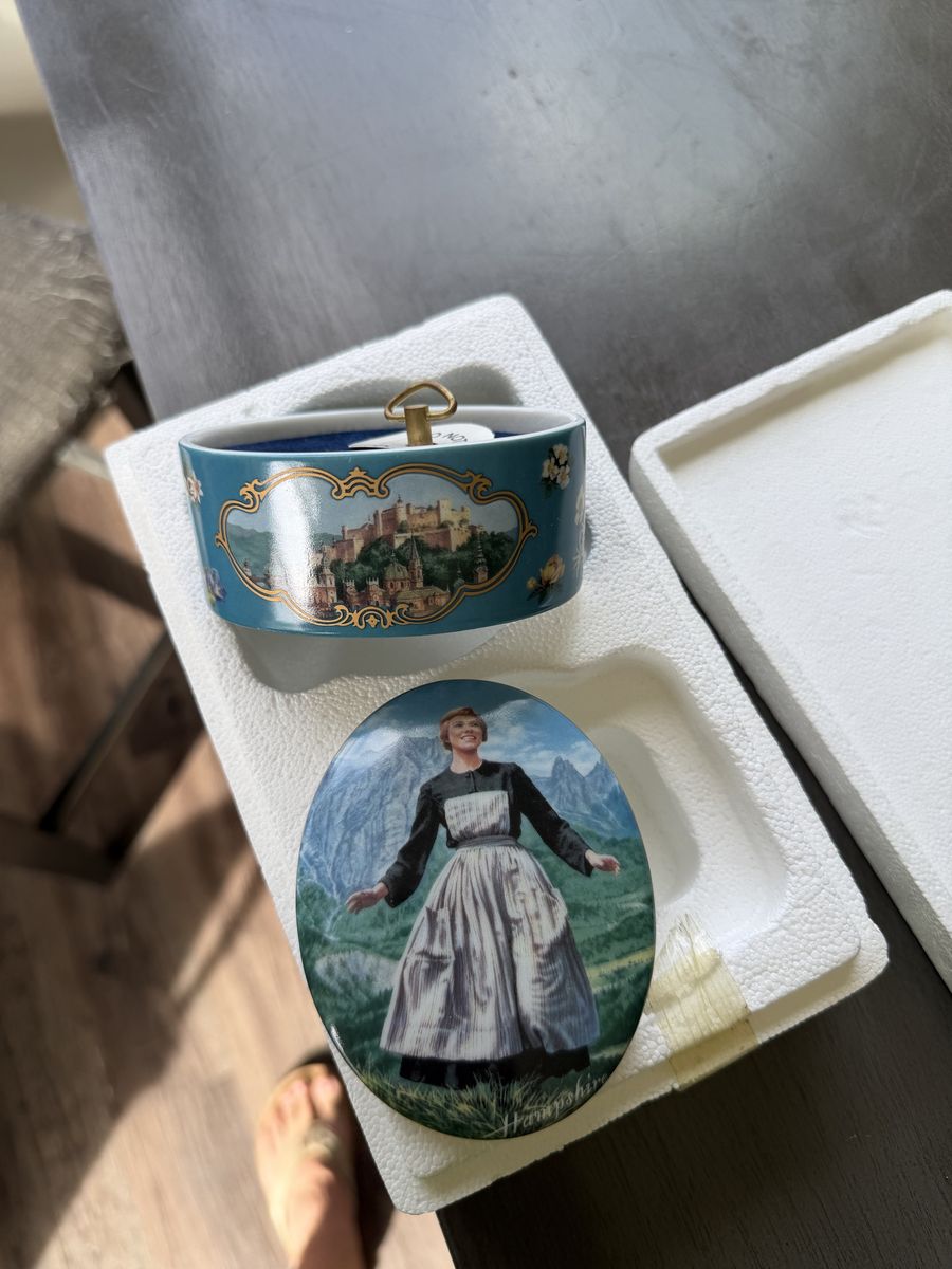 Sound of music music boxes 