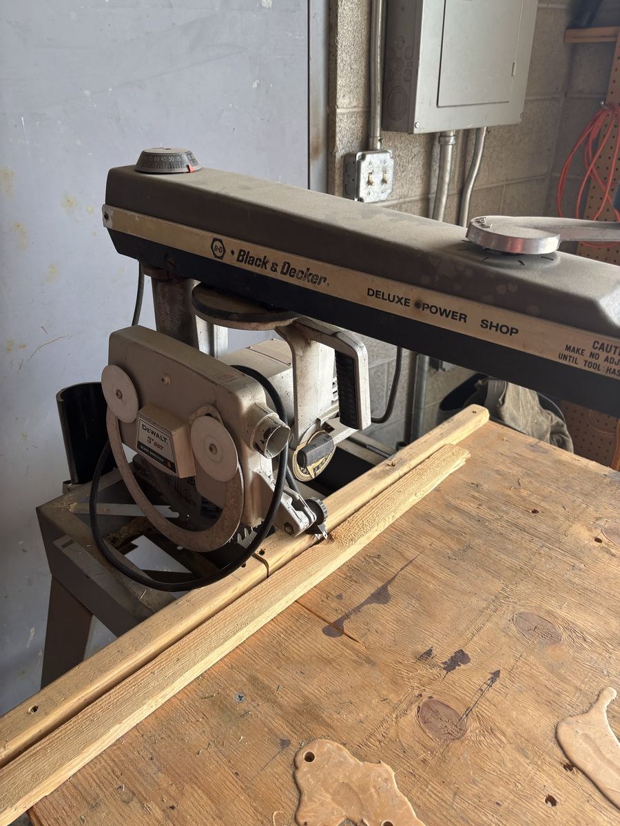 Black & Decker Deluxe Power Shop Radial Arm Saw - Used, Good Working Condition