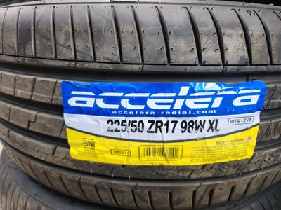 225/50r17 accelera radial