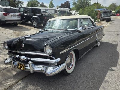 1953 Ford Sedan