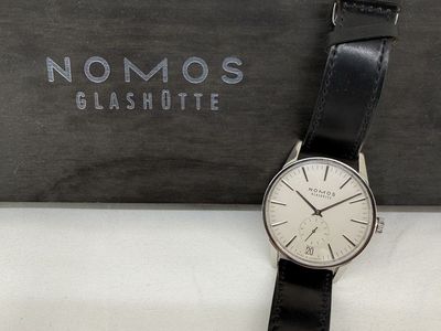 NOMOS Glashütte Zürich Datum (White/Silver Dial) - Reference 802