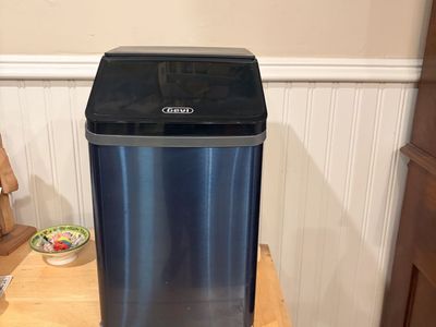 Gevi Household Ice Maker in Blue - Countertop, Quick Ice Production, UsedGood Condition