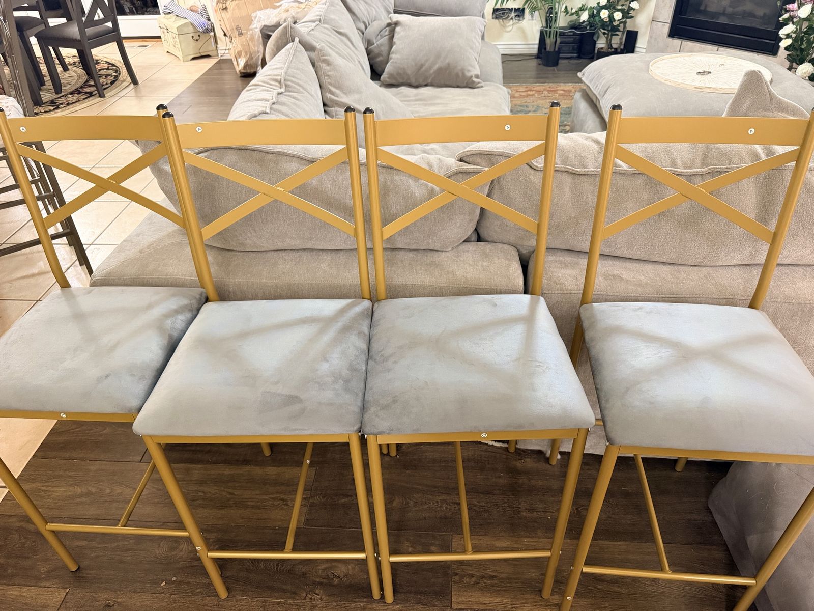 Main image 3
