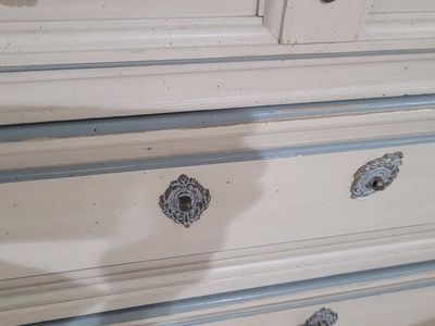 Vintage Style Distressed Off-White & Blue Bedroom Set - Headboard and Dresser Queen Size