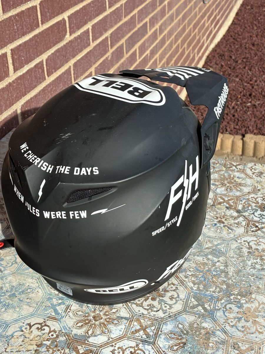 Bell fast house Helmet.