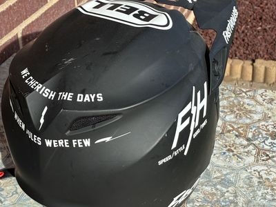 Bell fast house Helmet.