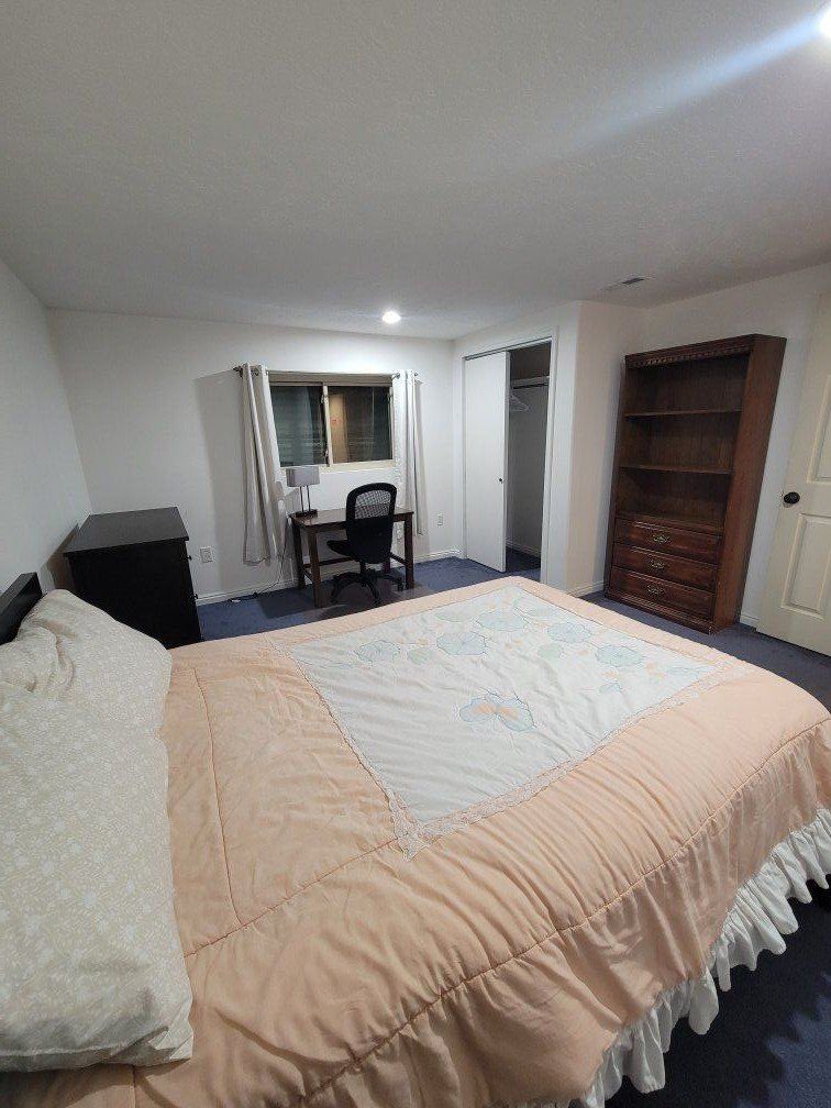 Private furnished room for female