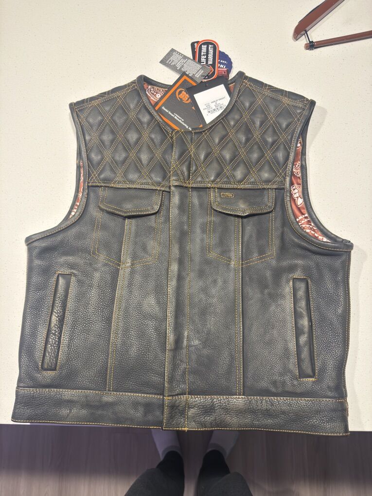 Motercycle Leather Vest (medium)