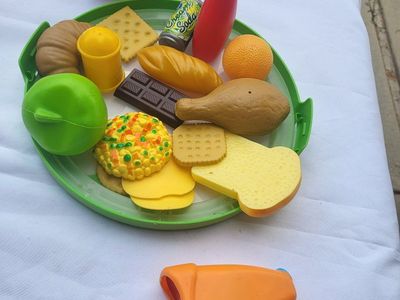 Assorted Play Food Set with Cereal Box, Fruit, Bakery Items and Scanner Toy