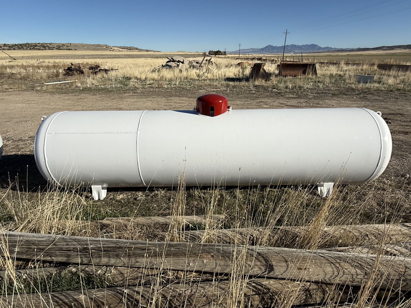 1000 Gallon Propane Tank