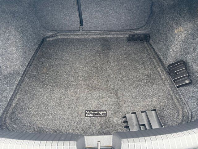 Main image 28