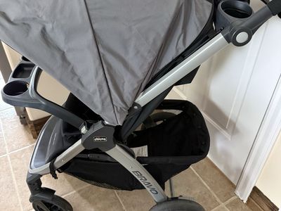 Chicco Bravo Stroller Like New Condition!