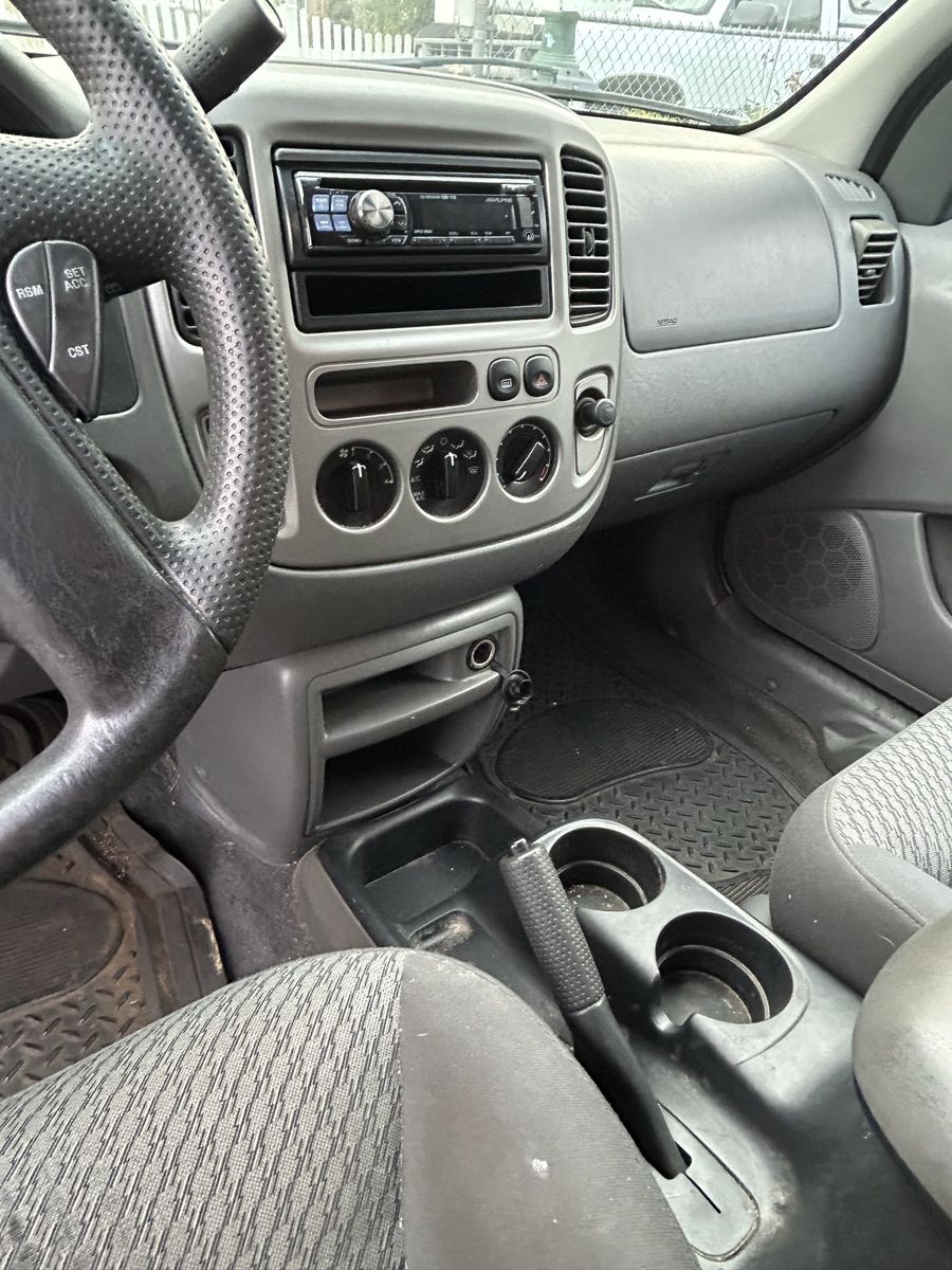 Main image 6