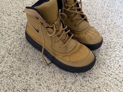 Nike ACG Tan/Black Duck Boots & Other Youth/Kids Shoes - Water Resistant Bundle