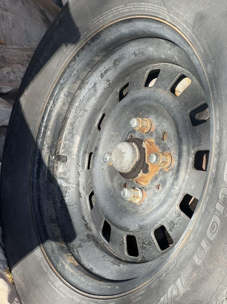 ISO WTB  $40 Ford 80's 4 Lug 15  Steel Wheel Rim